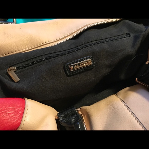 ALDO Color Block Red Black & Tan Bowler Bag - Picture 2 of 2